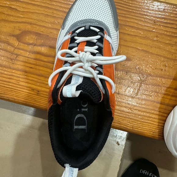 christian dior b22 size 10 wore 3 times in really good condition - Picture 5 of 8